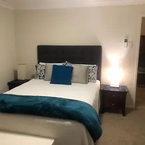 Motel Gardens Woodford